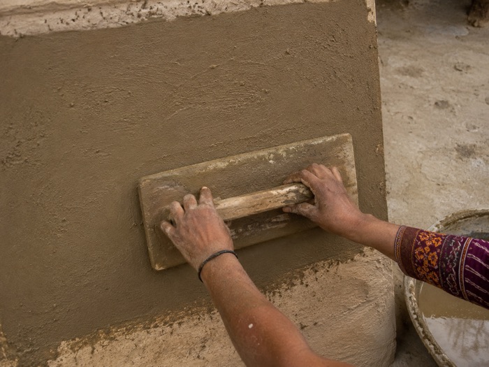 Preparing the painting ground